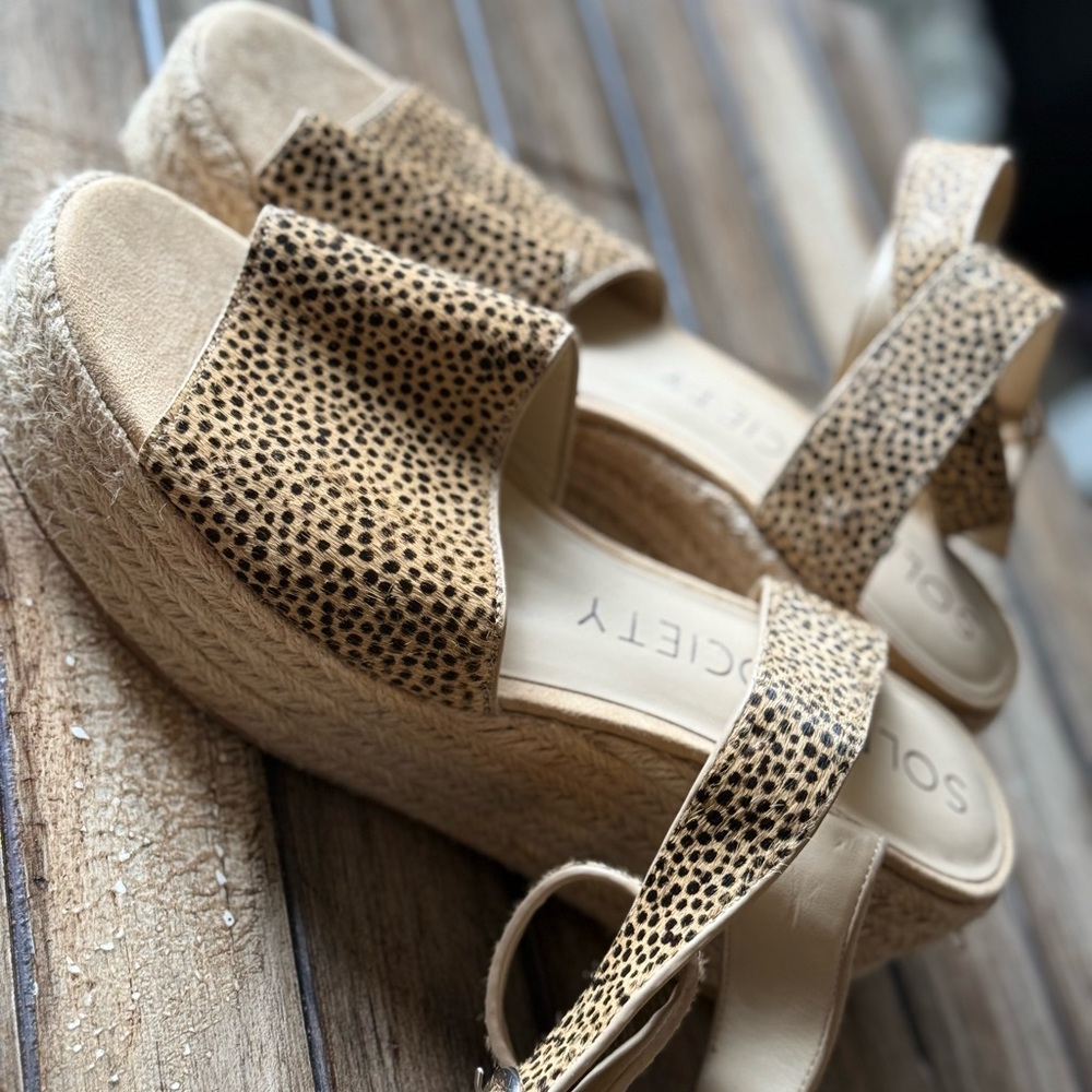 Sole Society Tan and Black Wedges with Ankle Strap